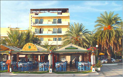 Sitia: Port promenade in front of Itanos Hotel